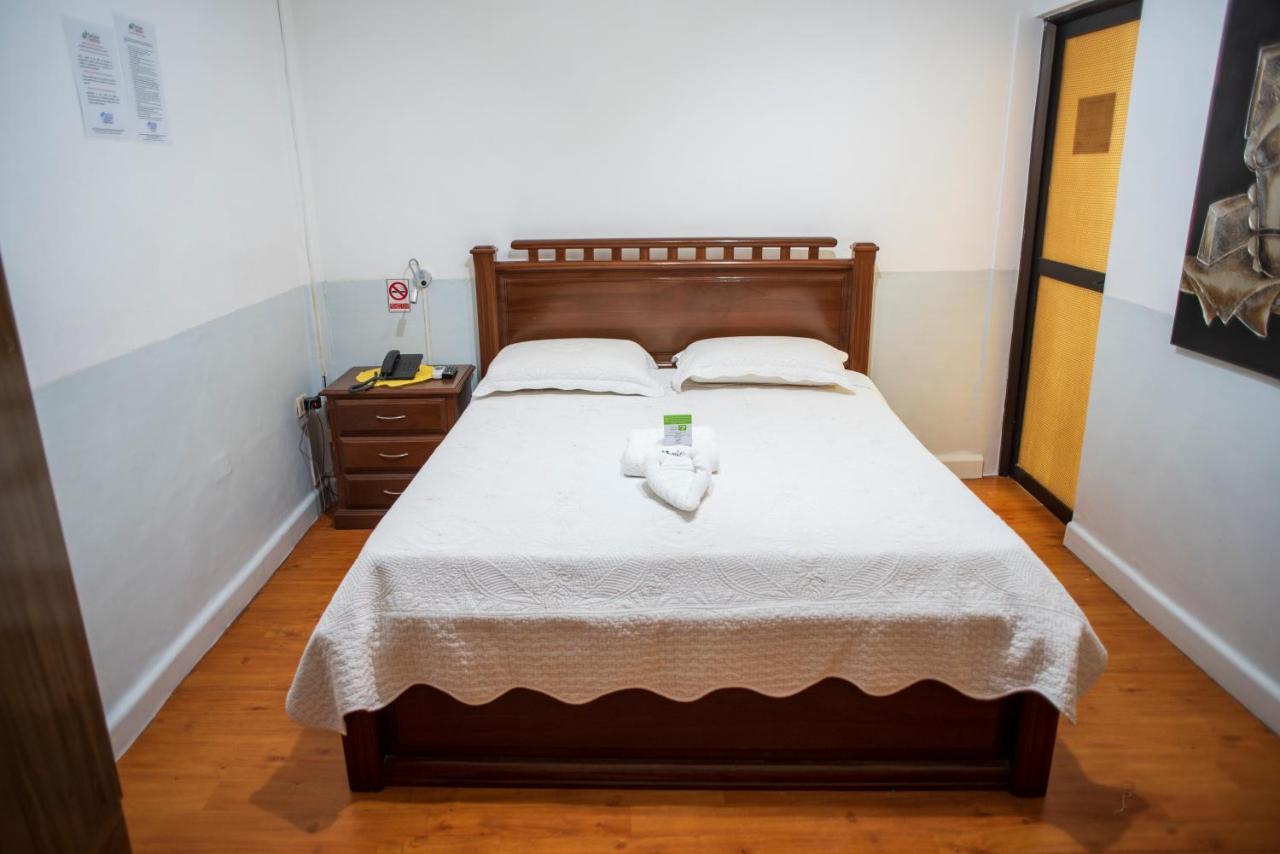 Buen Retiro Apart Hotel Санта-Крус-де-ла-Сьерра Экстерьер фото